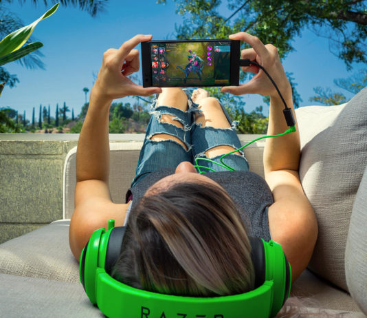 Razer launching flagship smartphone 17th November Razer Phone UK specs - DLS Tech